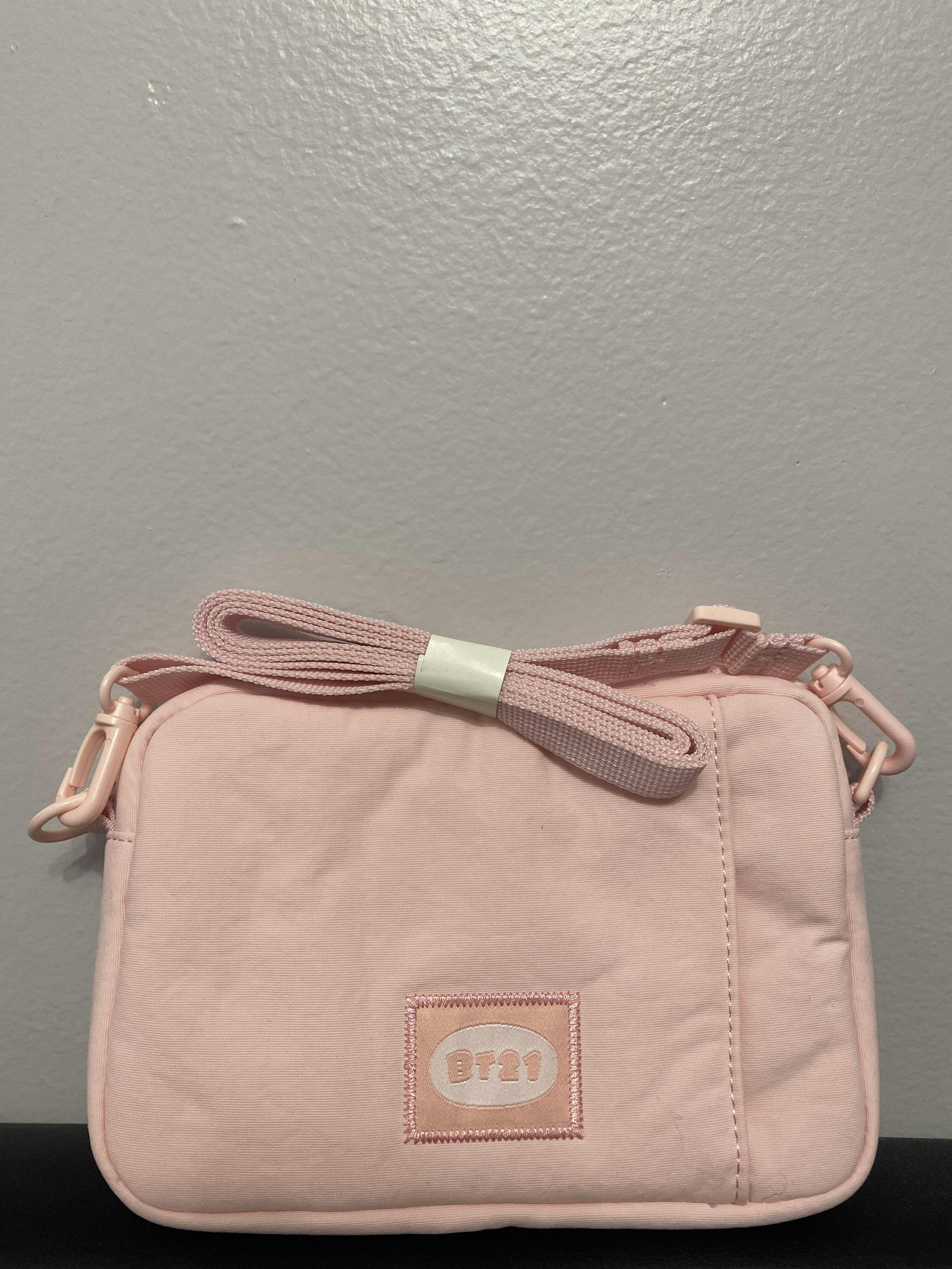 BT21 COOKY minini Travel Crossbody – LINE FRIENDS_US