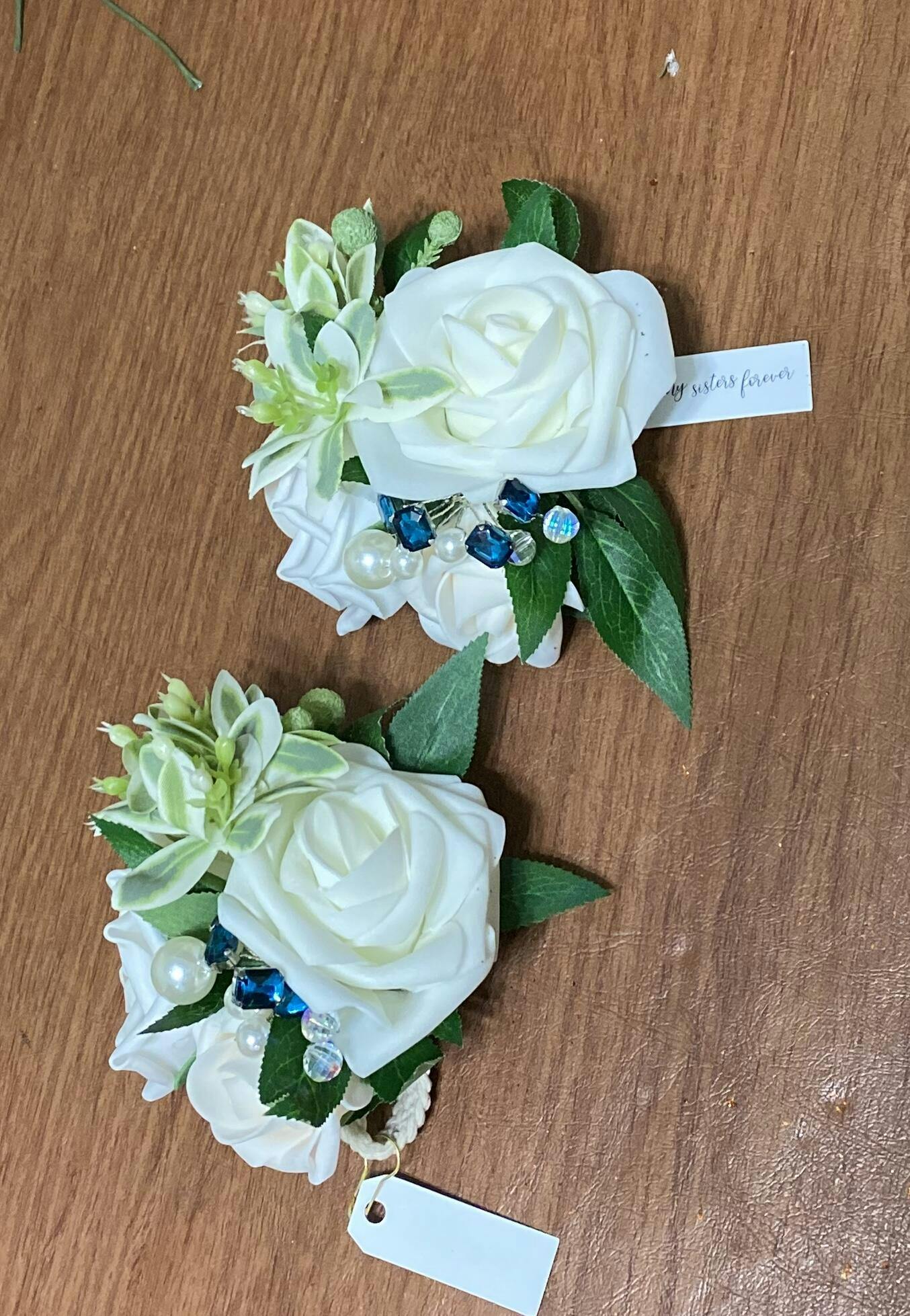 Wedding Wrist Corsages / Shoulder Corsages - Ivory & Cream – Ling's Moment