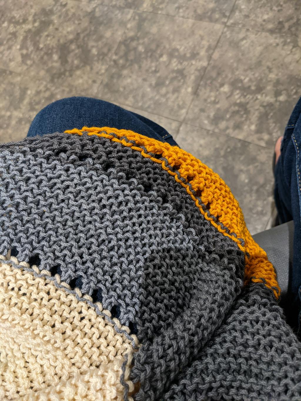 Knit Kit Coffee Shop Wrap Lion Brand Yarn