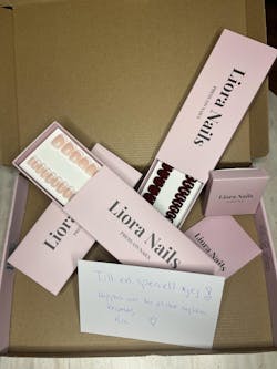 Red Elegance Short Square