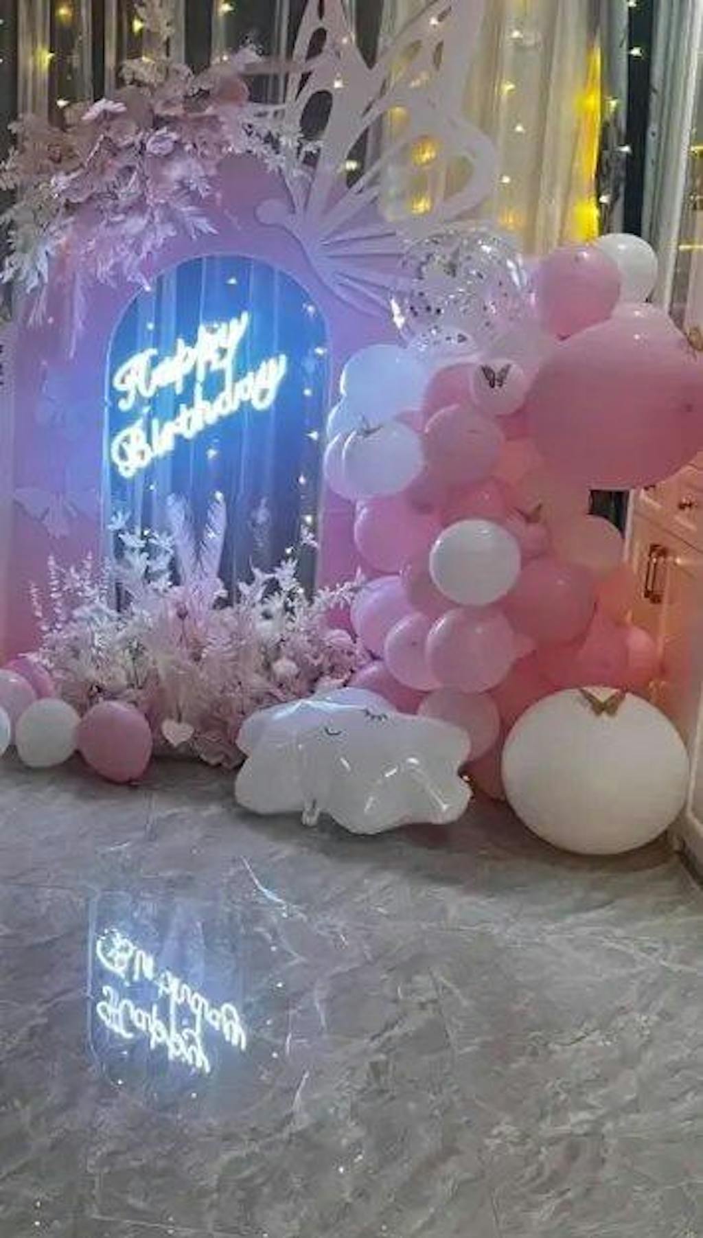 Custom Neon Signs - Wedding Neon Sign, Happy Birthday Neon Sign & Personalized LED Lights