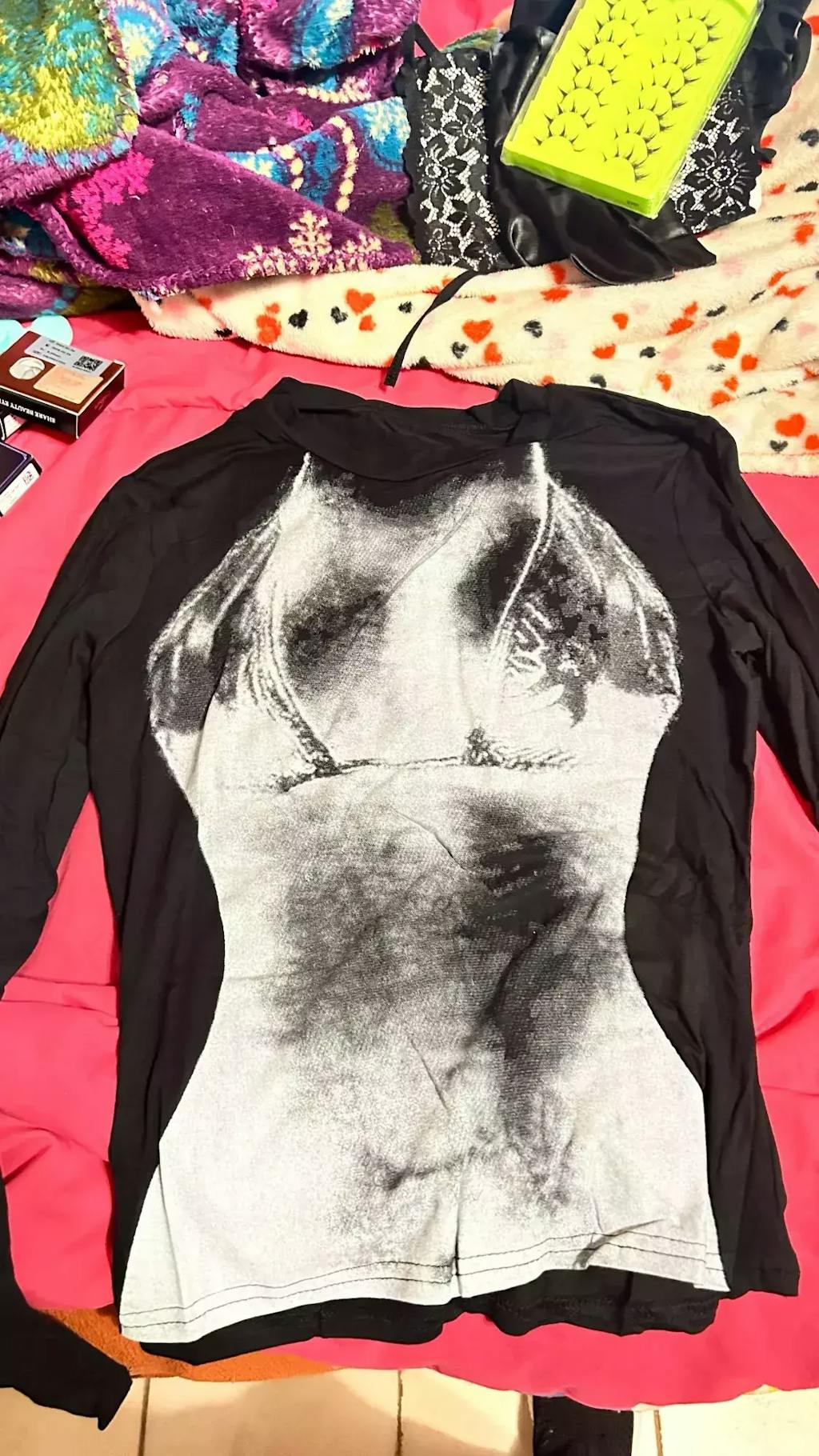 Y2K Long Sleeve Crop Tops For Women - 3D Body Print Graphic Shirts Grunge Style Slim Fit