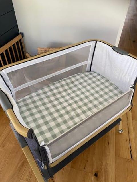 Co-Sleeper Bassinet / Change Pad Waterproof Sheet - Green Gingham