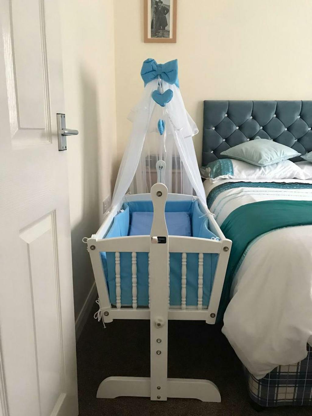 Baby safe cot paint, cot friendly, nursery paint Little Knights