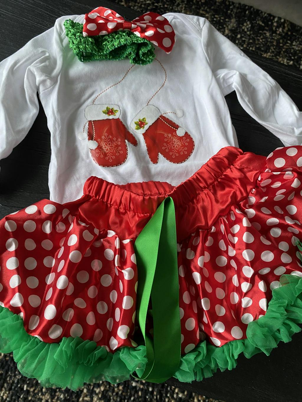 C3 Baby Girl Christmas Outfit My First Christmas White Long Sleeve Bodysuit n Voile Skirt n Socks n Headwrap 4 Piece Set - 1124