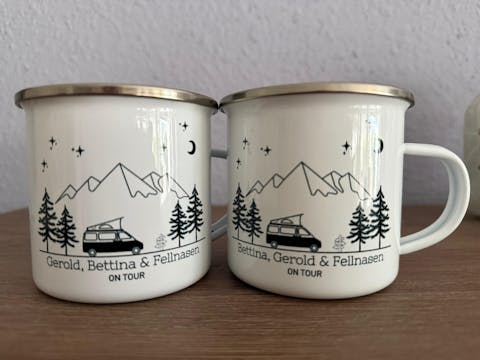 Personalisierte Emaille Camping Tasse "Campingvan mit Aufstelldach"