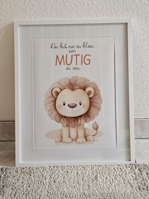 Kinderzimmerposter mit Tiermotiv – „Du bist nie zu klein, um mutig zu sein“ | Poster fürs Baby- & Kinderzimmer