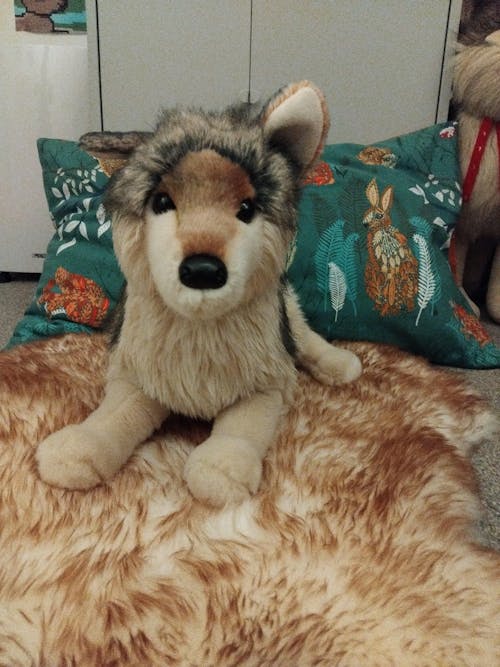Smoke DLux Wolf | Douglas Cuddle Toy