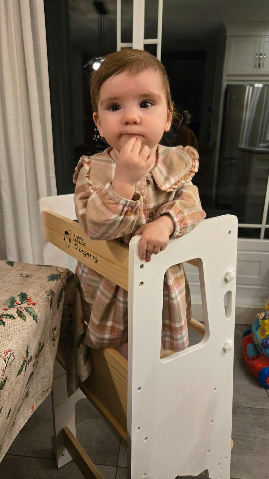 Learning Tower - Kitchen Helper Stool - White