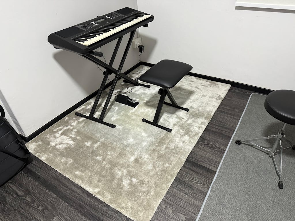 Gradient Beam Grey Rug