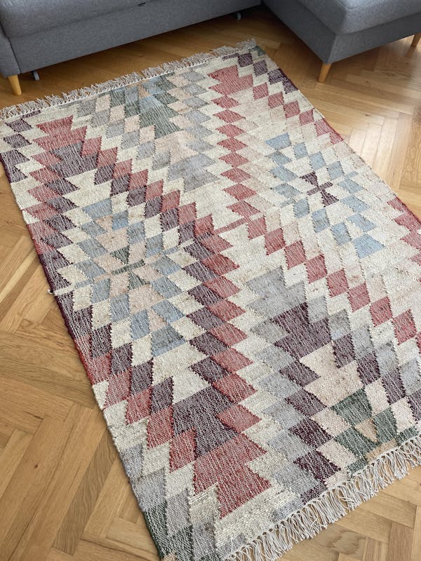 Geometrischer Jute Teppich 140 x 200 cm | Aditi