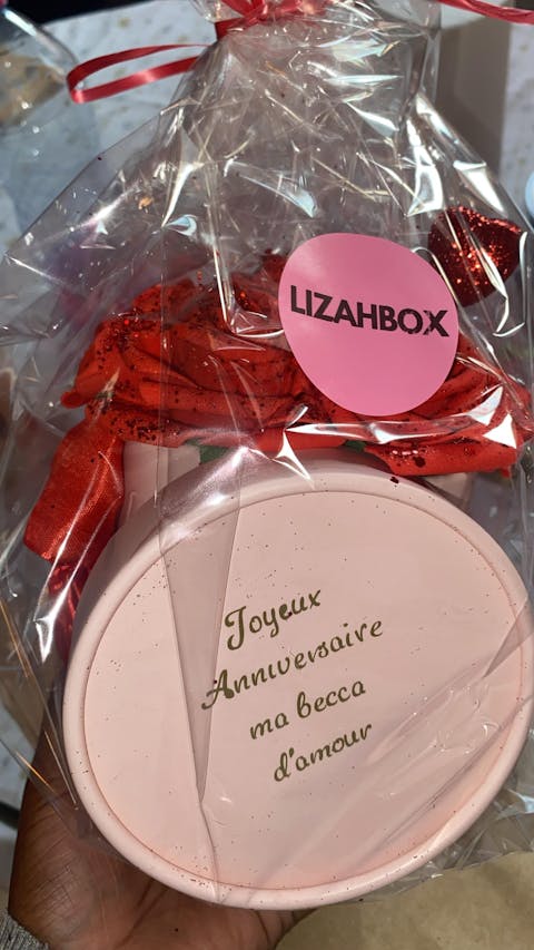 Coffret de Roses Fait Main  - Personnalisation Gratuite