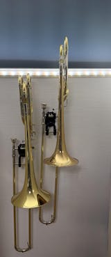 Locoparasaxo Wall-mounted Saxophone Stands