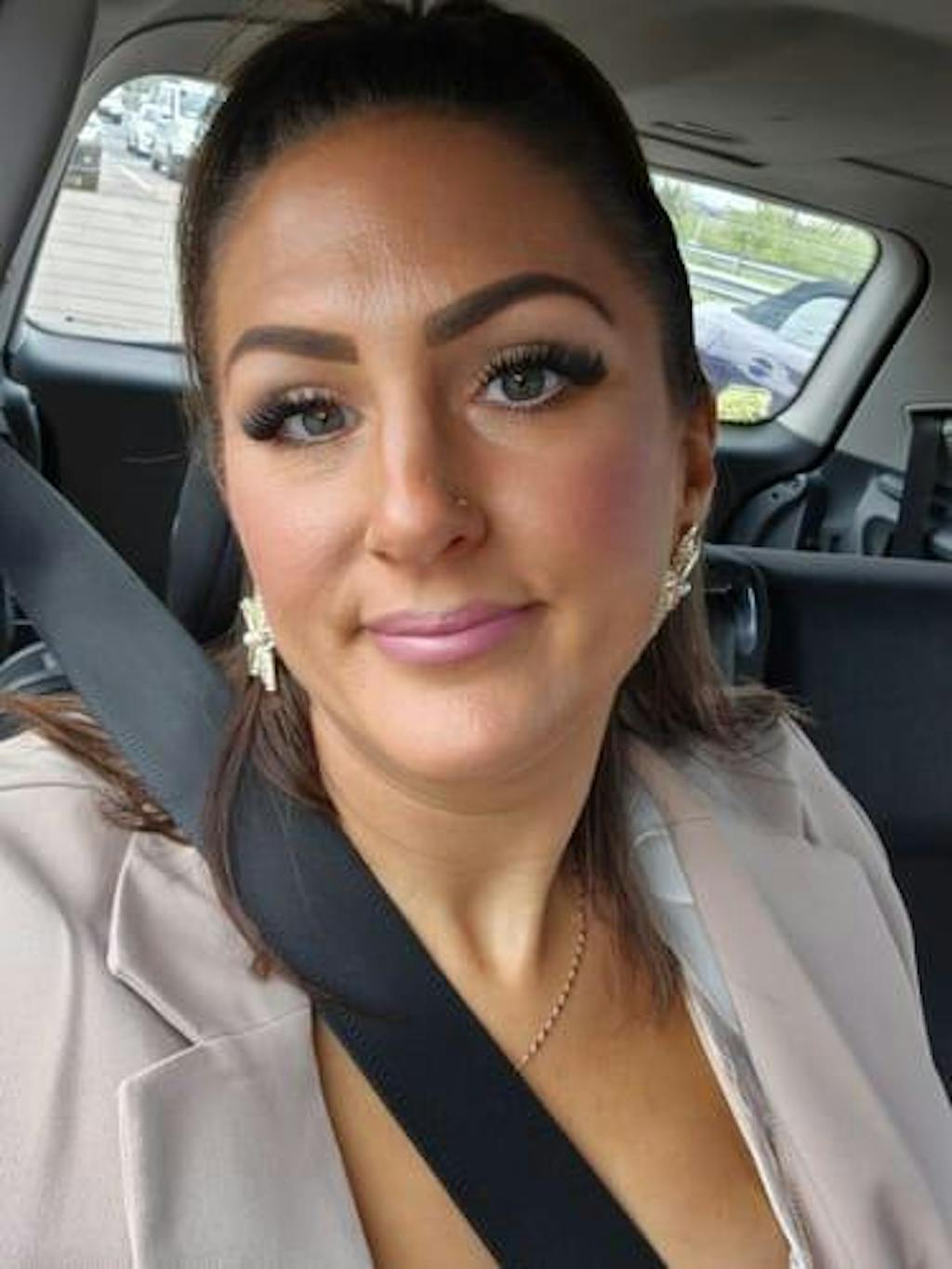 Wispy Volume Pre-Glued Lashes