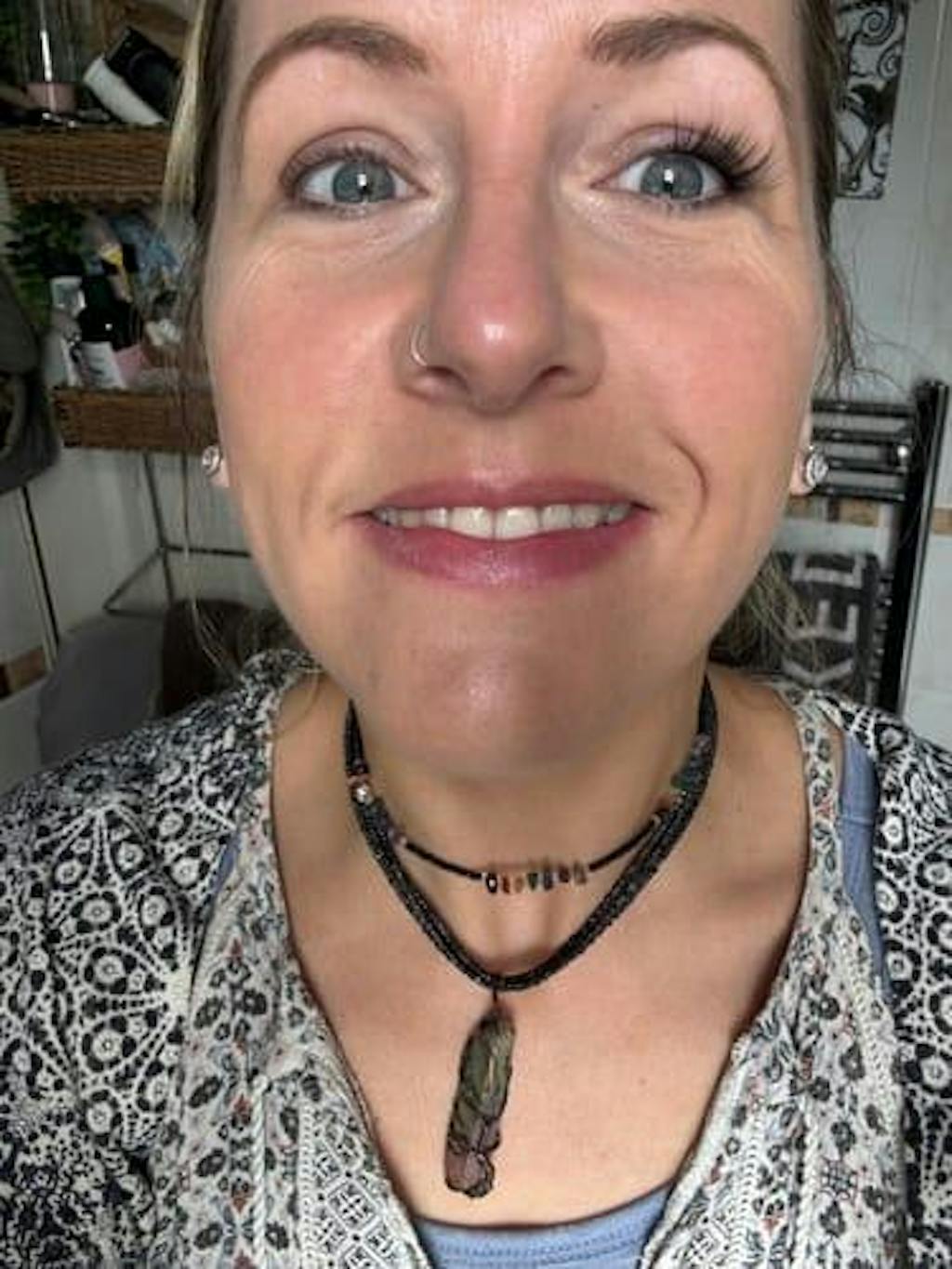 Feathered Flare Pre-Glued Half Lashes