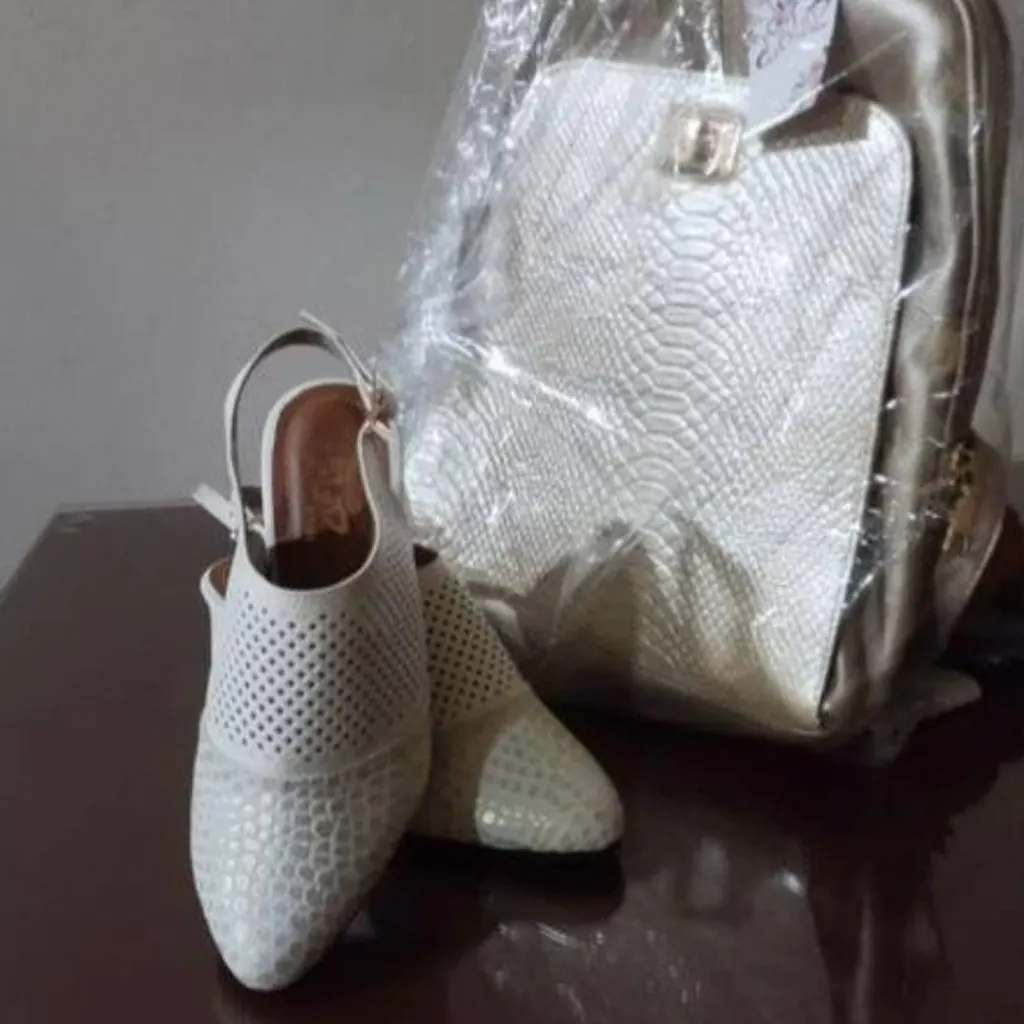 Tacones en cuero para dama Lola