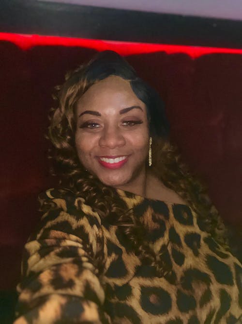 [Ship From US] Lolly # 1B/4/30 Colored Human Hair Bundles with Closure Body Wave Hair Bundles with 4x4 HD Lace Closure