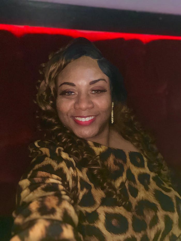 [Ship From US] Lolly # 1B/4/30 Colored Human Hair Bundles with Closure Body Wave Hair Bundles with 4x4 HD Lace Closure