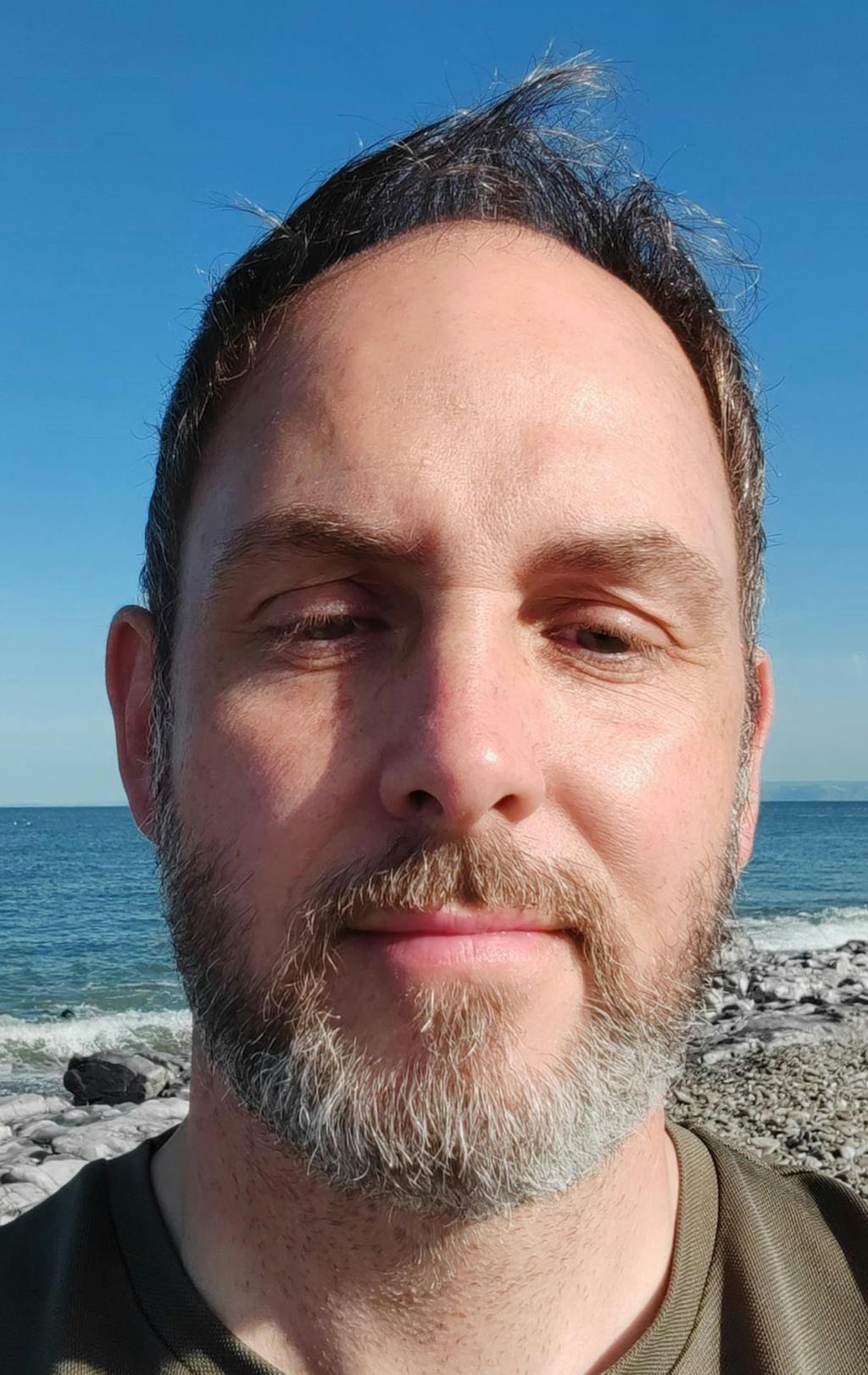 Instant Hair & Beard Dye Shampoo - Target for Men (Archived Link)