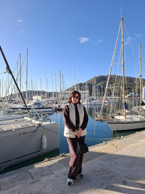 Veliūrinis laisvalaikio kostiumas "Soft shine chocolate"