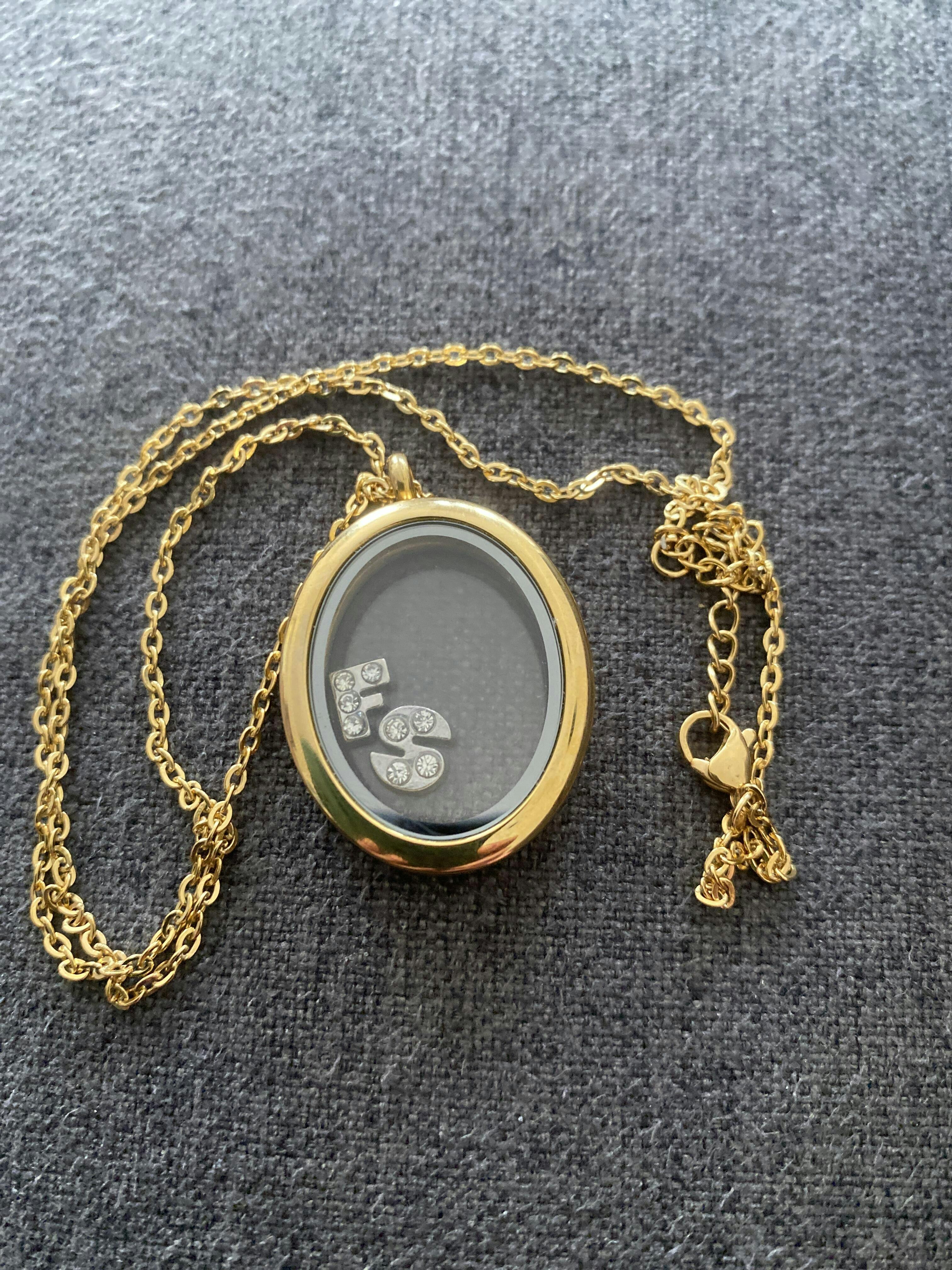 Oval Floating Locket Gold - Love Story