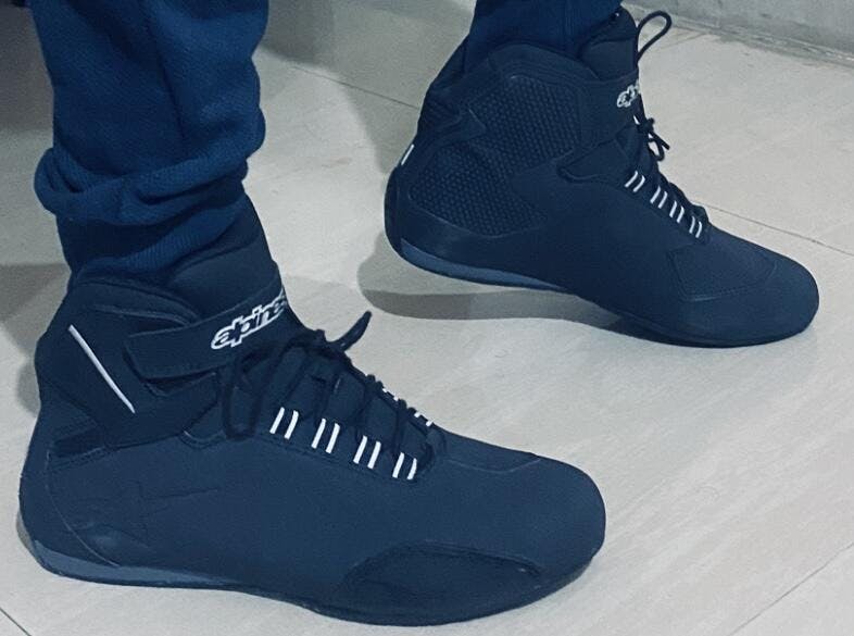 alpinestars sektor boots
