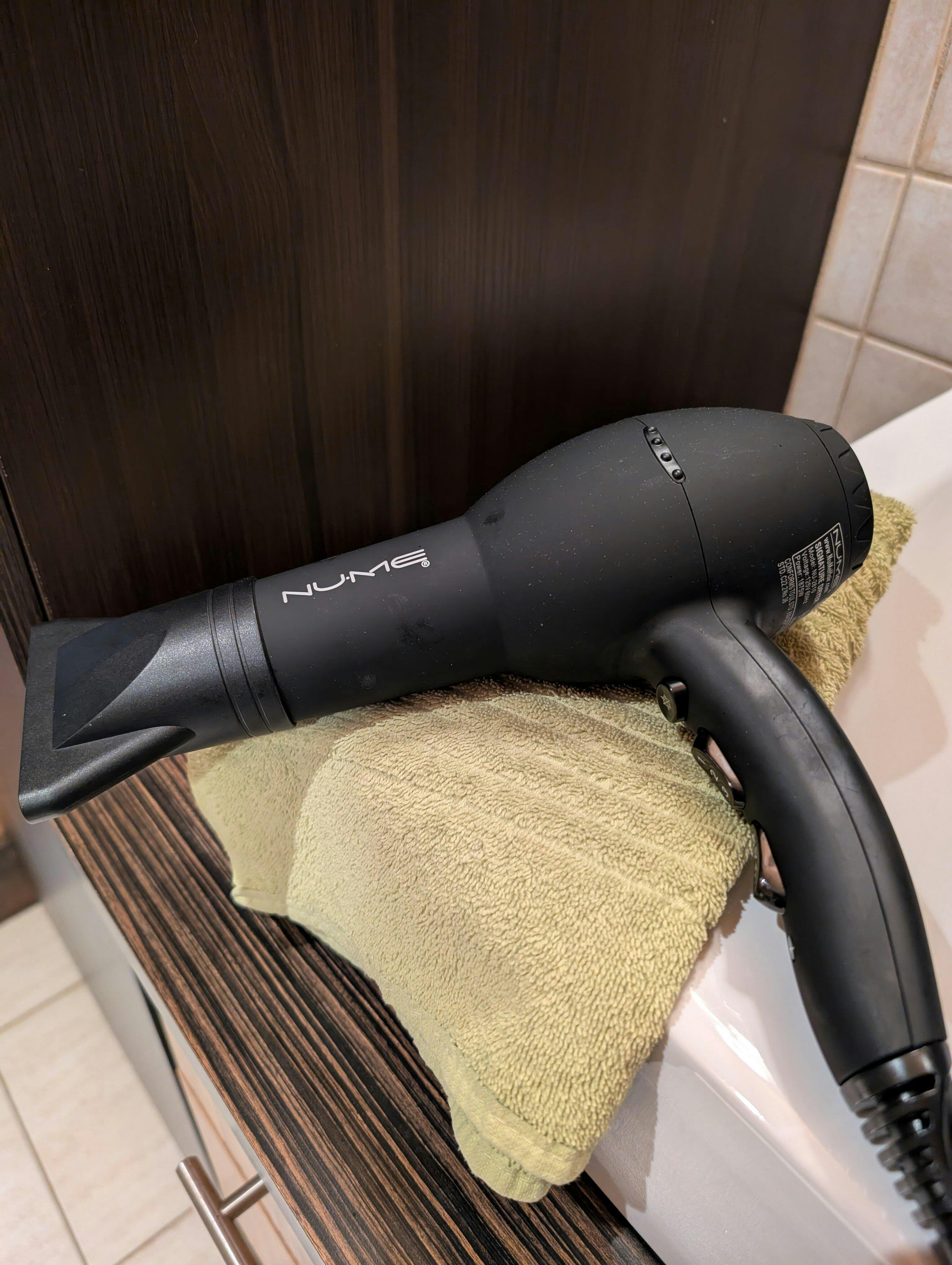 NuMe Signature 1875 WATTS Hair Dryer – Luc Vincent