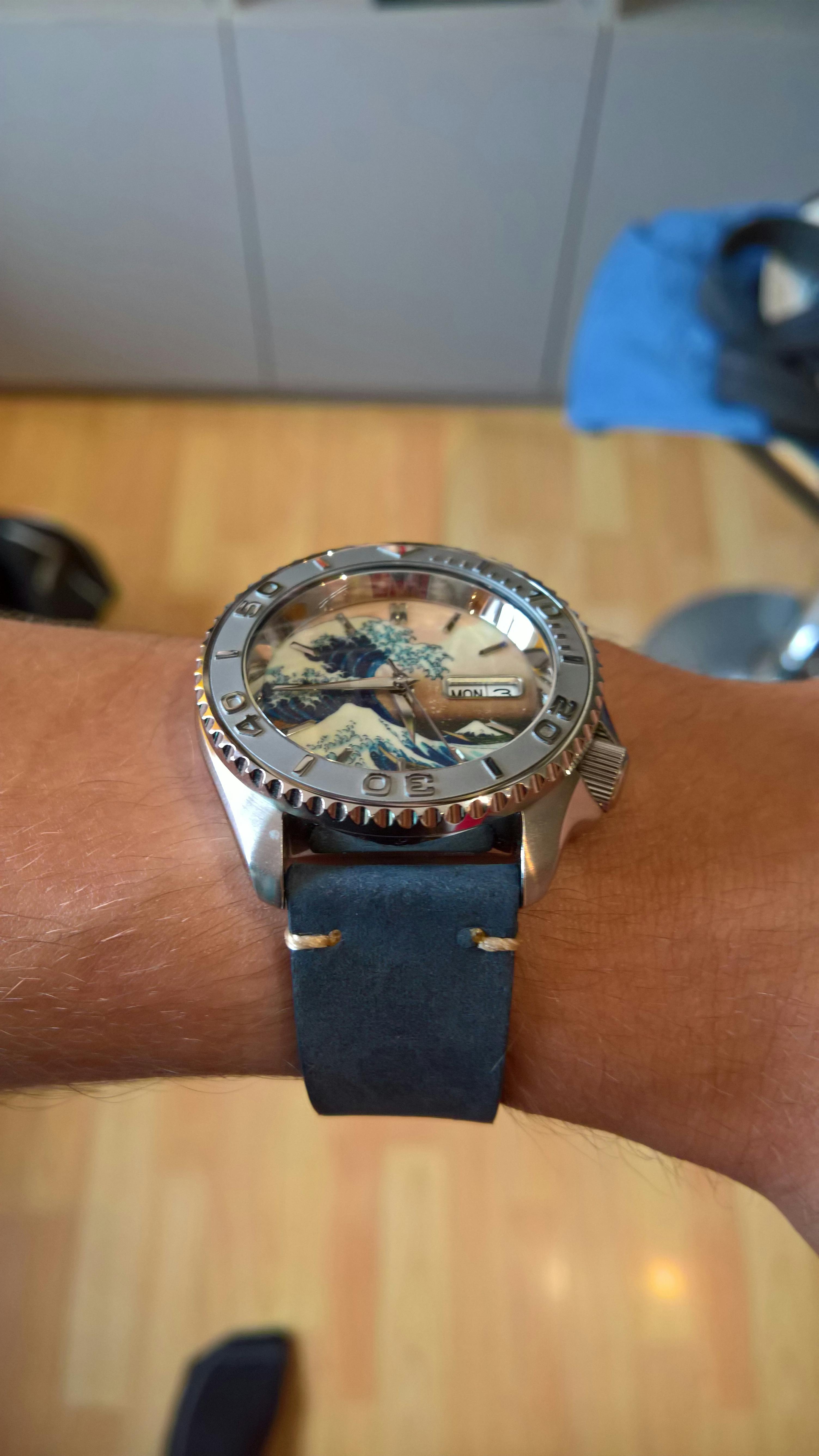 トーチtoシルク byミスターサコー SEIKO SRPD55K1 | The Great Wave off Kanagawa Watch - Lucius