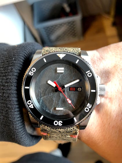 SKX013 Brushed Silver Chapter Ring - Black & Red Markers - Lucius