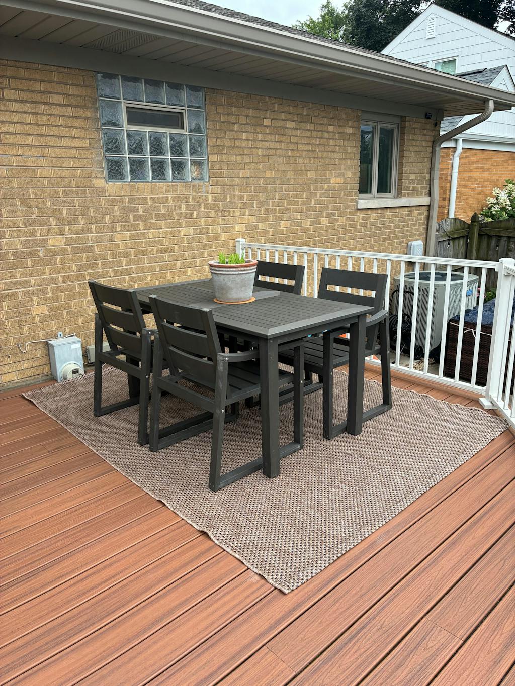 Fox 4/6 Seats Outdoor Dining Table And Chairs Set