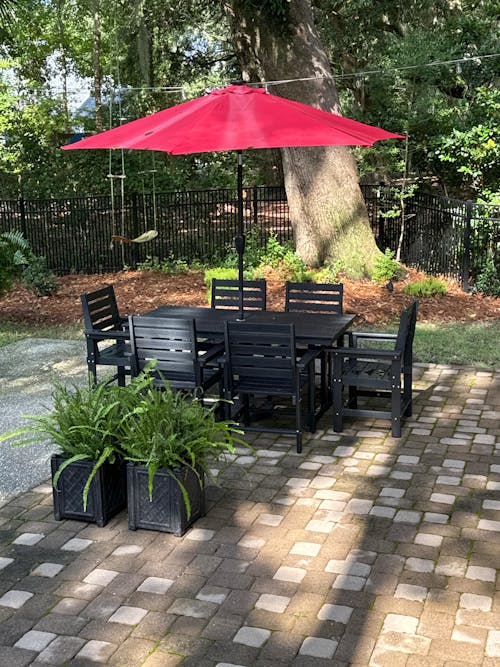 Coachella 4/6 Seat Outdoor Dining Table And Chairs