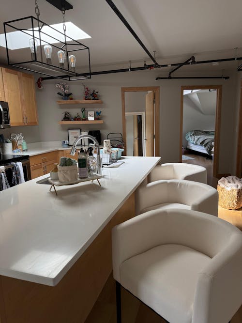 Jessica Modern Barstool with Arms