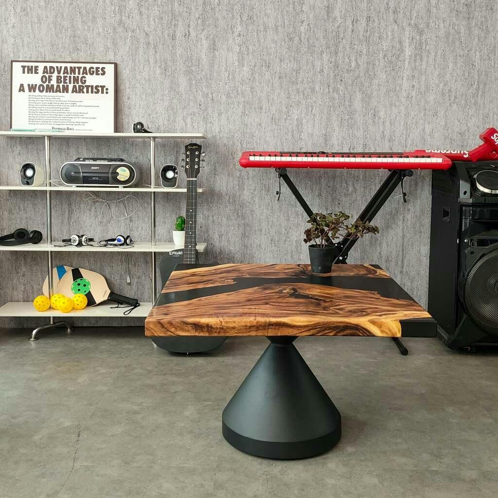 Square Epoxy Table Top 23" x 23"