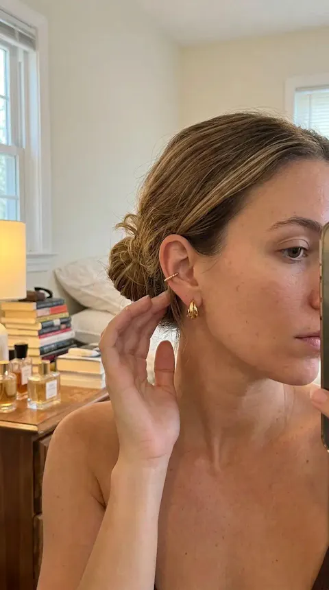 Amelie Gold Croissant