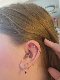 Helix Dagger Cartilage Piercing | Silver & Gold Flat Back