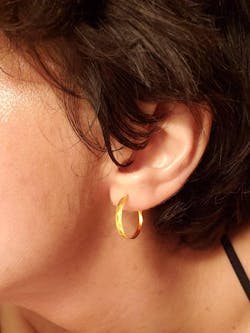 Lara Medium Hammered Hoop Earrings – Elegant Design