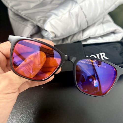 LUNOIR Night — Black Frame