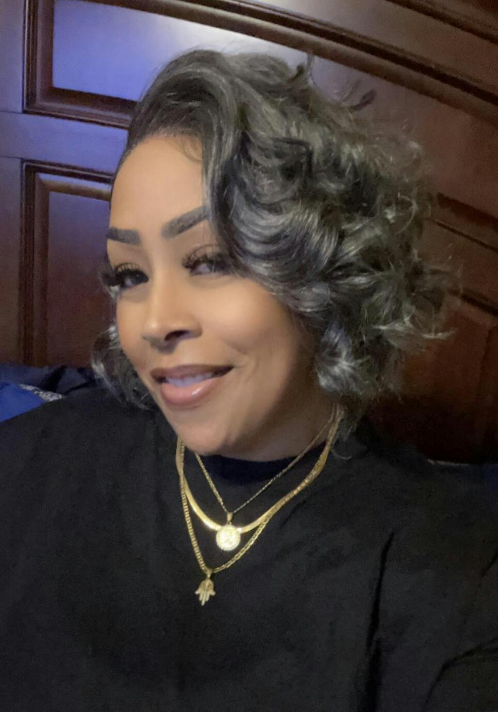 Boss Vibe Salt & Pepper Layered Bob / Body Wave Glueless Pre-Cut Minim