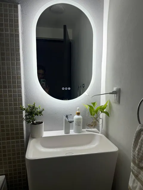 LUVODI Oval LED Bathroom Mirror Defogging 3 Colors Vertical or Horizontal