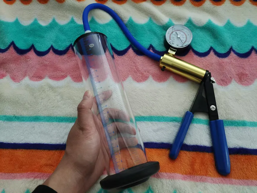 LuxaMax Manual Penis Pump