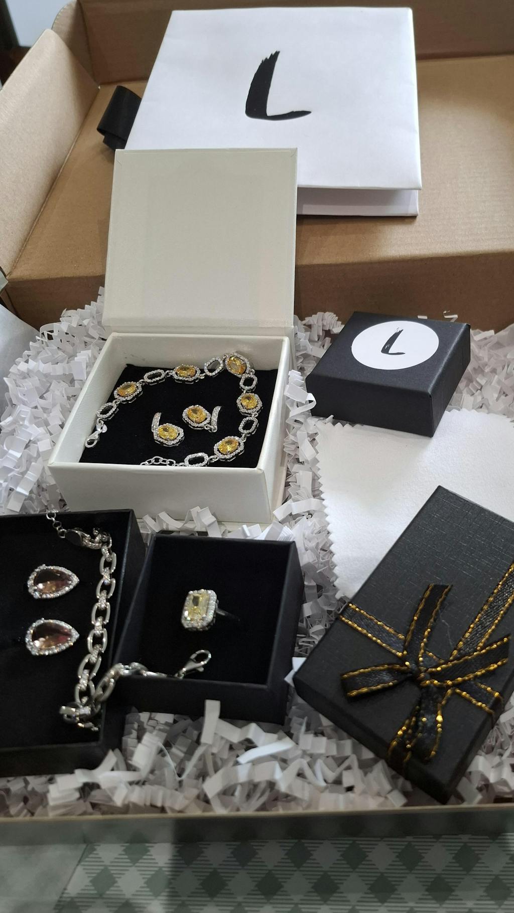 Elegant Chain Bracelet