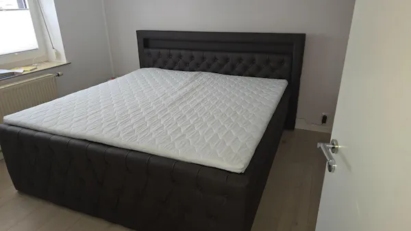 Boxspringbett Sonno mit RGB und USB