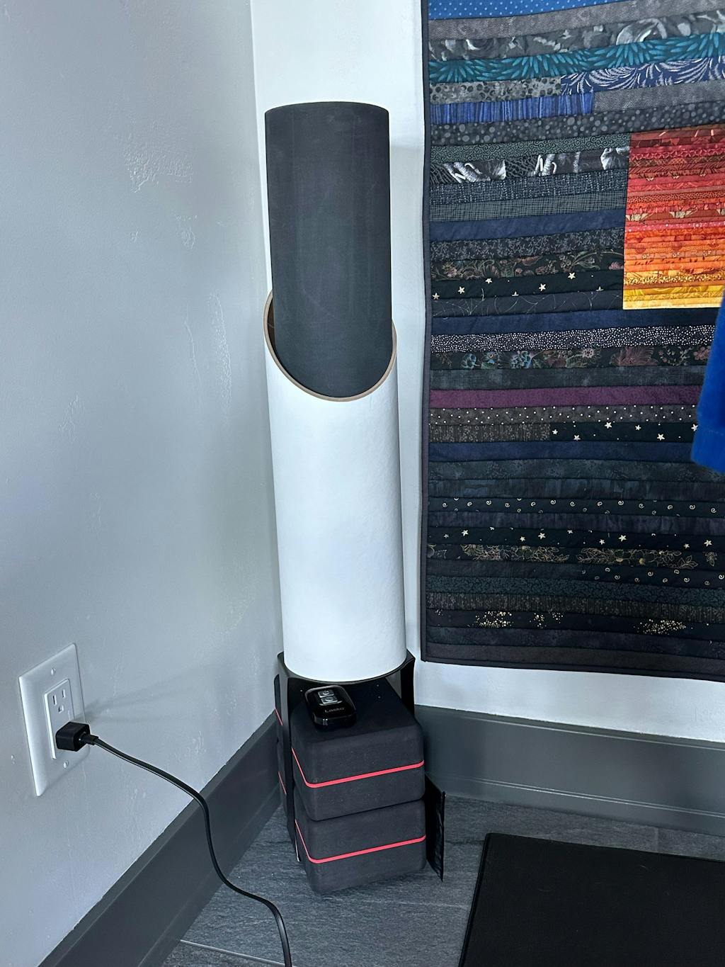 Yoga Mat Tube Floor Stand | Black