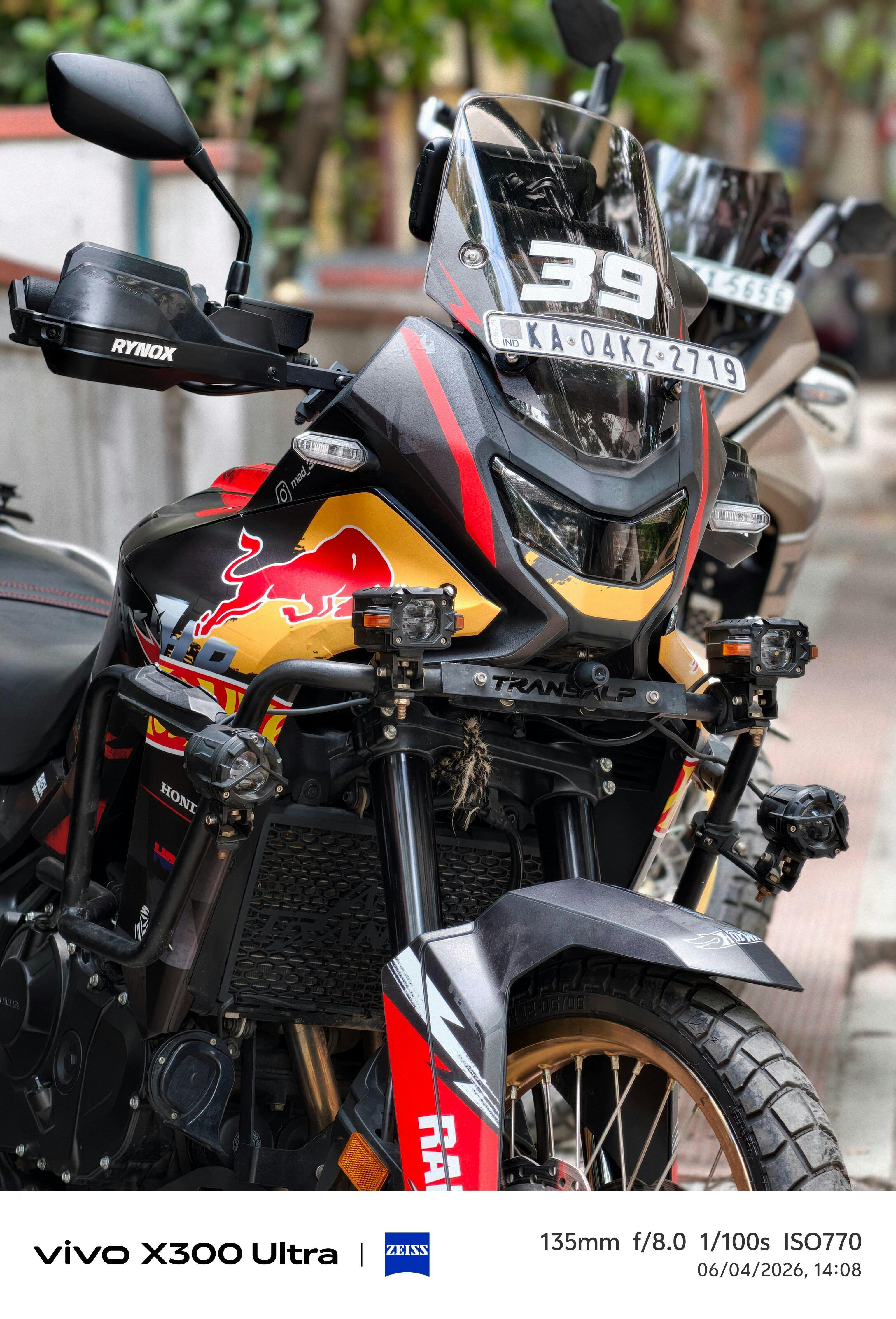 【にん】 Fairing bracket for Honda Transalp XL 750 by MACHINA | MACHINA