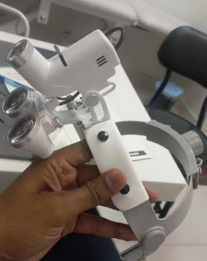 手術用ヘッドライト　1.5倍ルーペ付き 手術用ヘッドライト1.5倍ルーペ付き