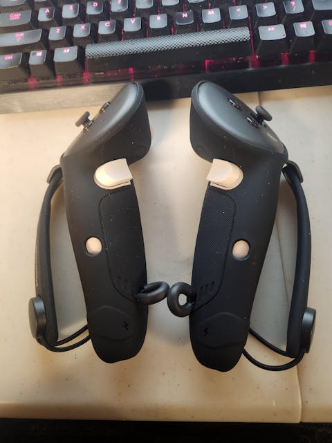 MaeckerVR Direct-Charge Controller Grips for Meta Quest 3S/Quest 3