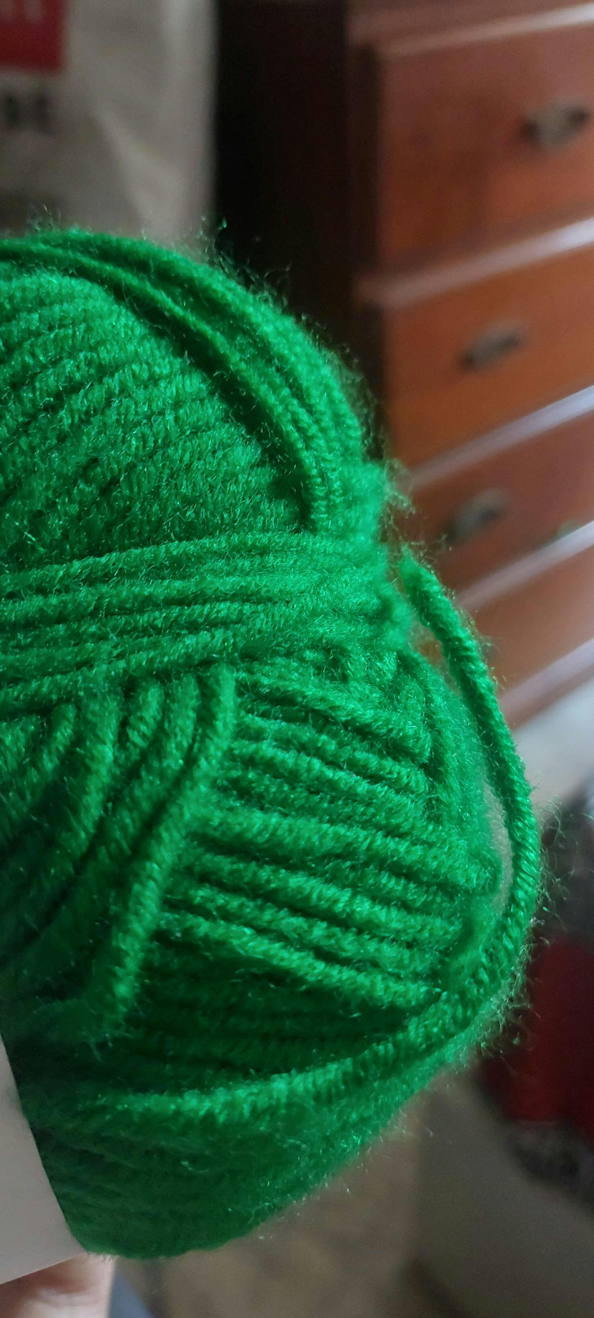 【中古】Y.A.R.N. ハット　グリーン Aran Anti-Pill Yarn by Hobby Store - Leaf Green 2052 – Magic Needles