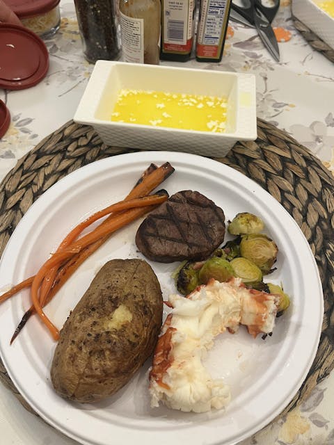 8-10 oz. Maine Lobster Tail x 2