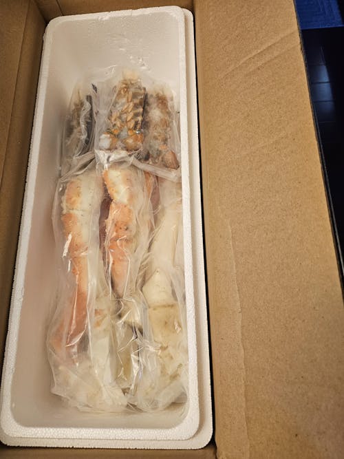 Alaskan Dungeness Crab Clusters - 3 lbs