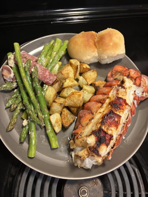 8-10 oz. Maine Lobster Tail x 2